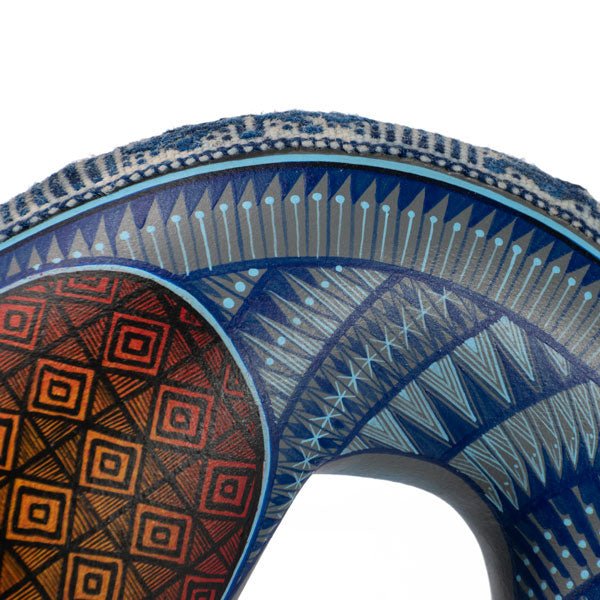 Beautiful Handcrafted Alebrije Xoloitzcuintli by Nicolas Morales & Laura Jimenez - UK loves MEX