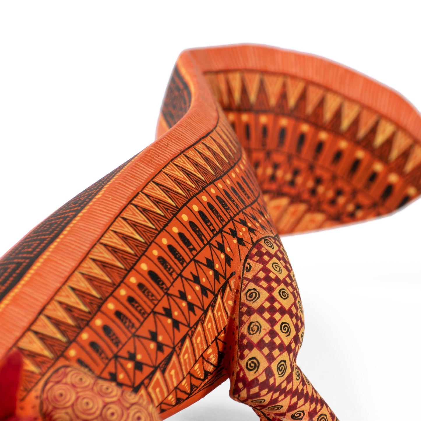 Handcrafted Alebrije Axolotl by Saul Aragon Ramirez - UK loves MEX