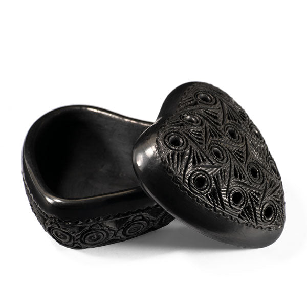 Heart - Shaped Barro Negro Jewelry Box by Taller Llerys - UK loves MEX