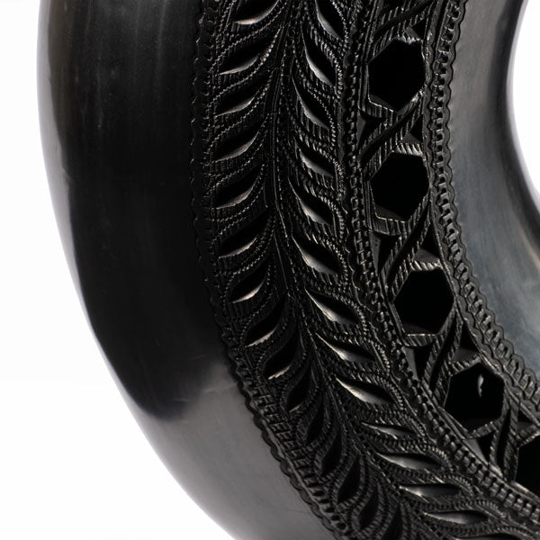Large Barro Negro Donut Vase by Taller Llerys - UK loves MEX
