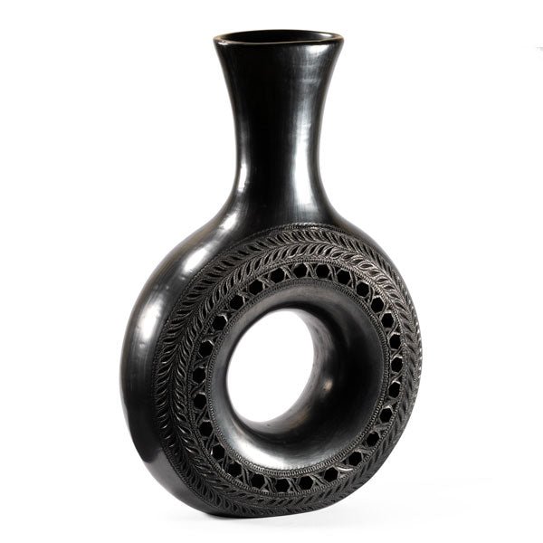 Large Barro Negro Donut Vase by Taller Llerys - UK loves MEX