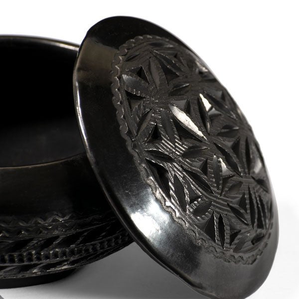 Nigüa Barro Negro Jewelry Box by Taller Llerys - UK loves MEX