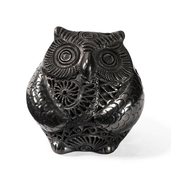Small Barro Negro Owl Ornament by Taller Llerys - UK loves MEX