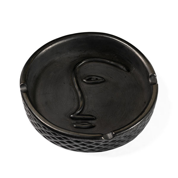 Barro Negro Face Ashtray by Taller Llerys