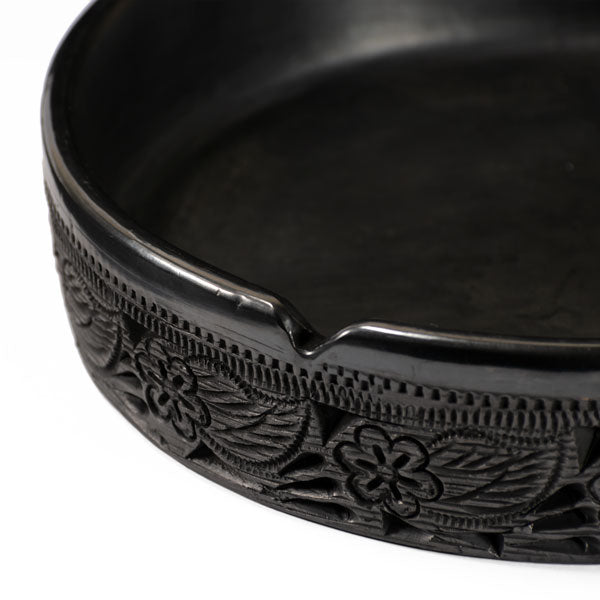 Barro Negro Floral Ashtray by Taller Llerys