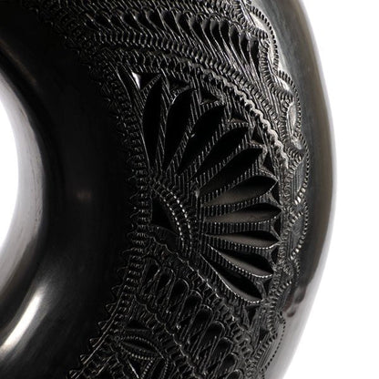 Barro Negro Donut Vase by Taller Llerys - UK loves MEX