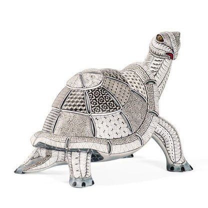 Exquisite Handcrafted Alebrije Turtle by Nicolas Morales & Laura Jimenez - UK loves MEX