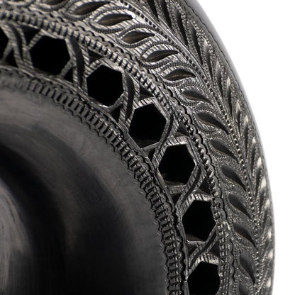 Large Barro Negro Donut Vase by Taller Llerys - UK loves MEX