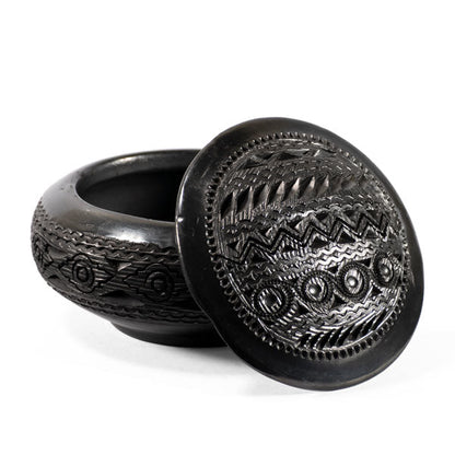 Nigüa Barro Negro Jewelry Box by Taller Llerys - UK loves MEX