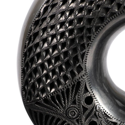 Small Barro Negro Donut Vase by Taller Llerys - UK loves MEX